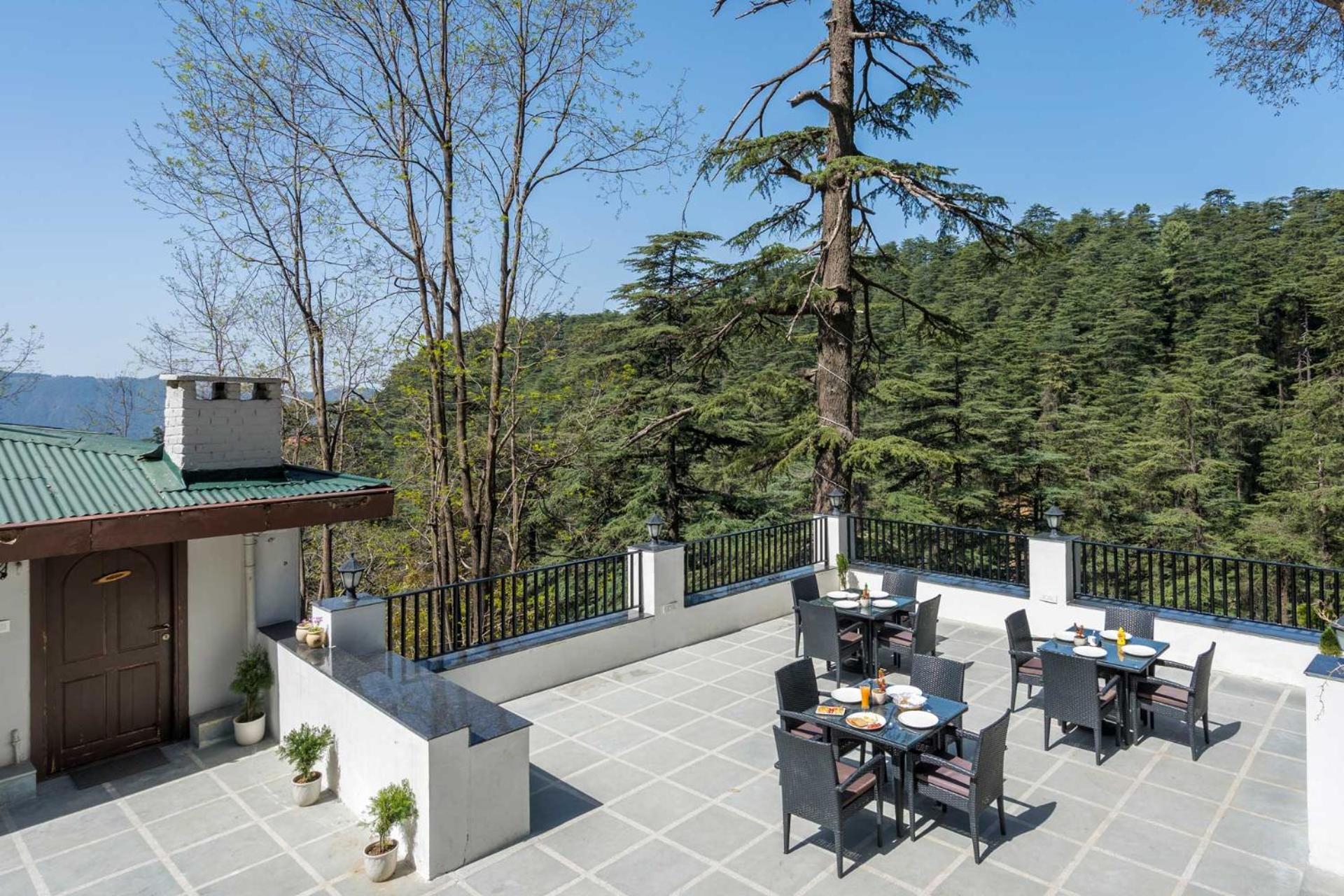 Stayvista At Pine Estate With Outdoor Jacuzzi Shimla Extérieur photo