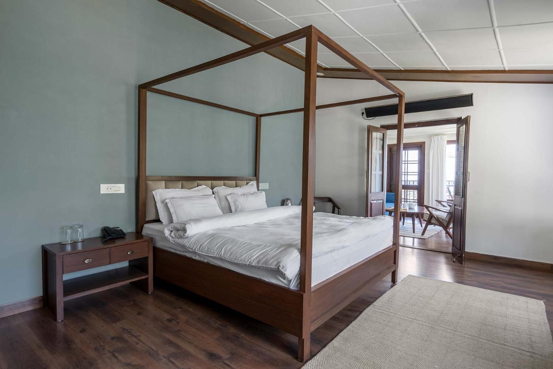 Stayvista At Pine Estate With Outdoor Jacuzzi Shimla Extérieur photo