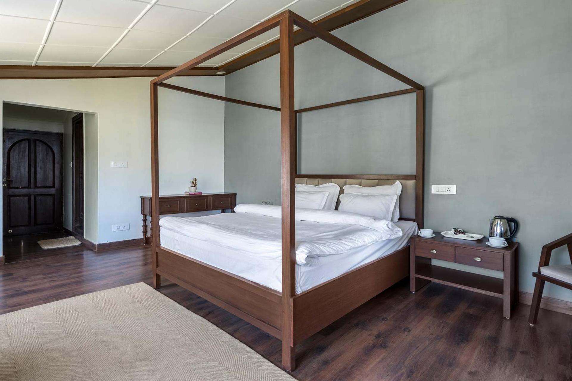 Stayvista At Pine Estate With Outdoor Jacuzzi Shimla Extérieur photo
