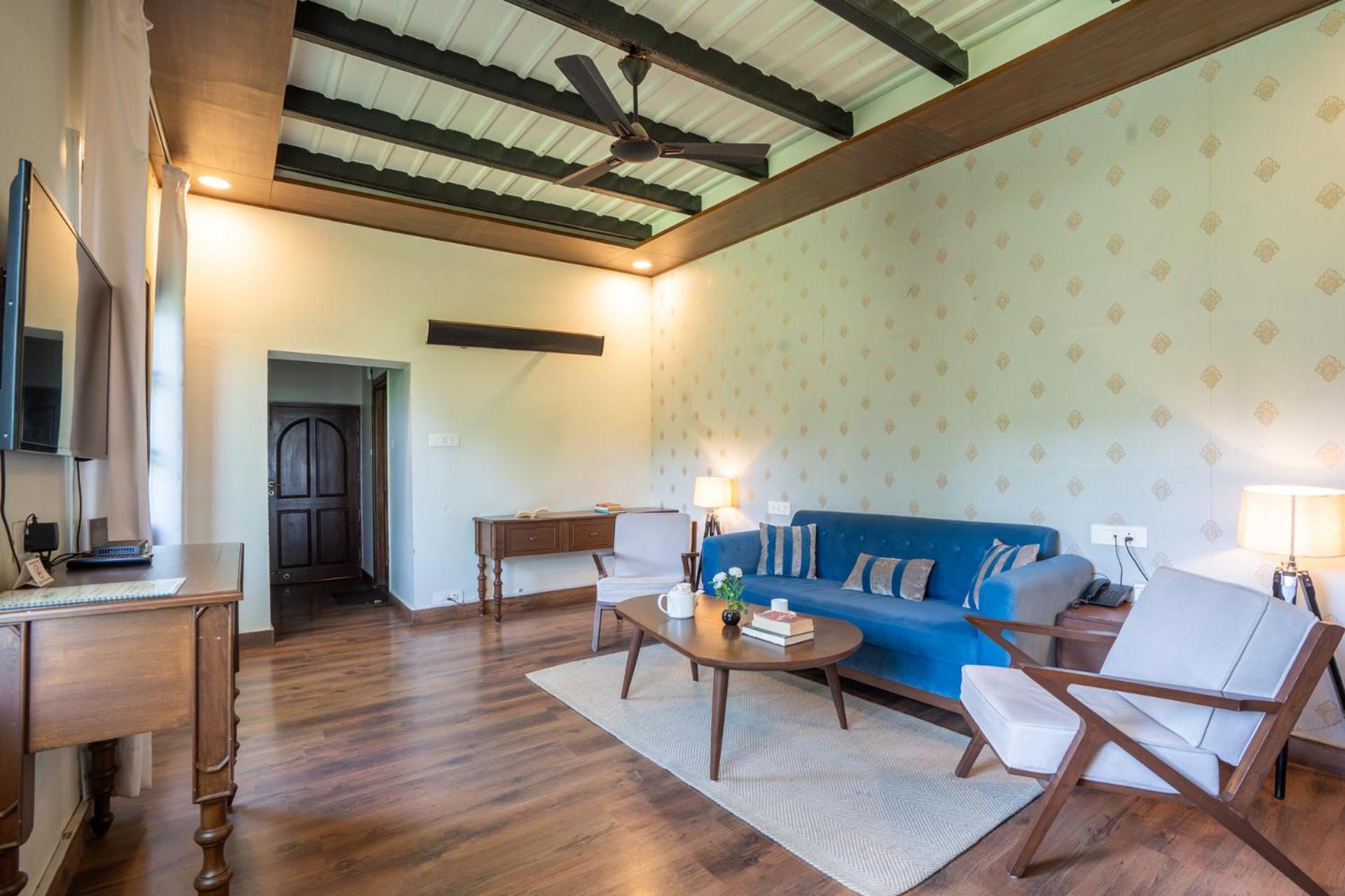 Stayvista At Pine Estate With Outdoor Jacuzzi Shimla Extérieur photo