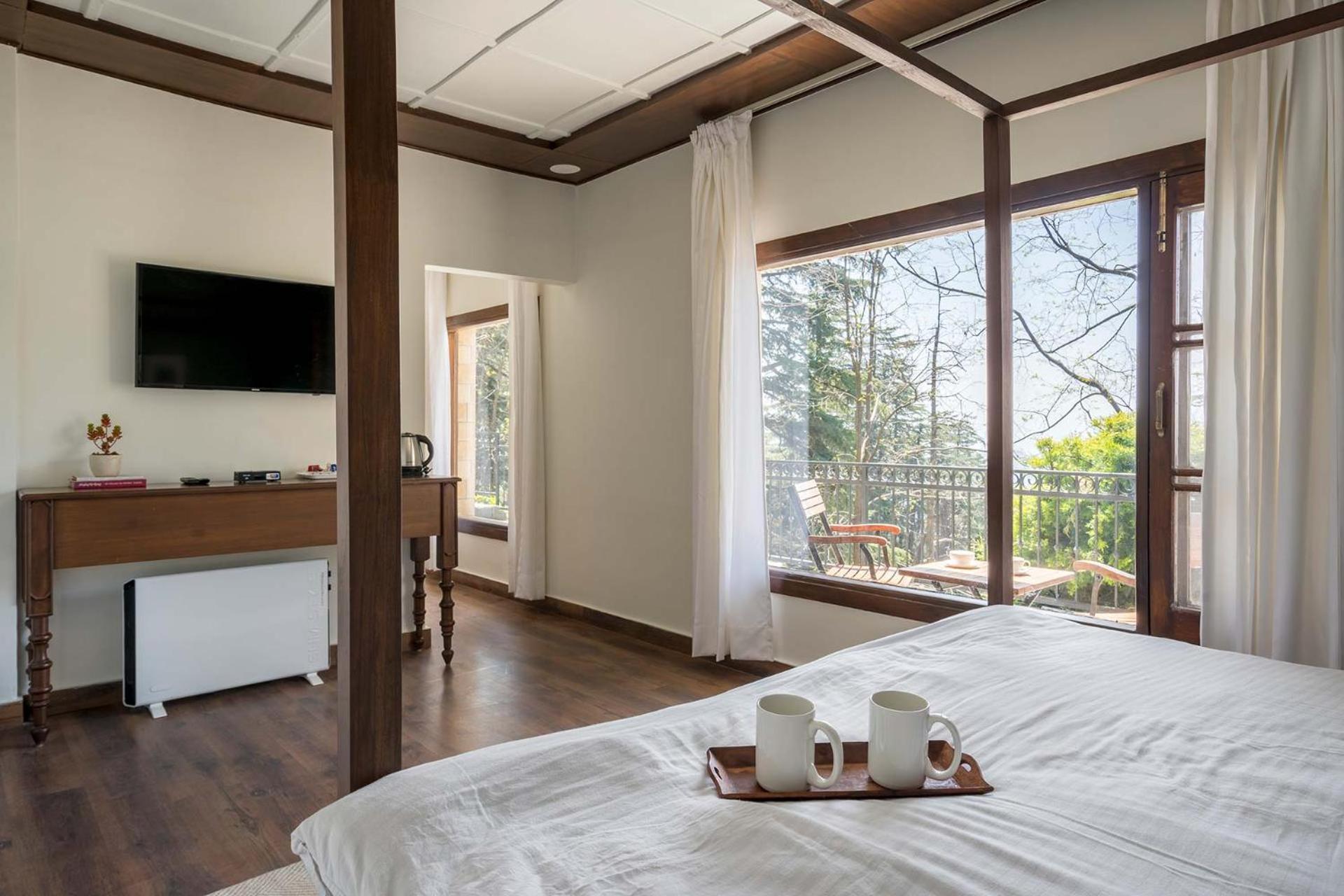 Stayvista At Pine Estate With Outdoor Jacuzzi Shimla Extérieur photo
