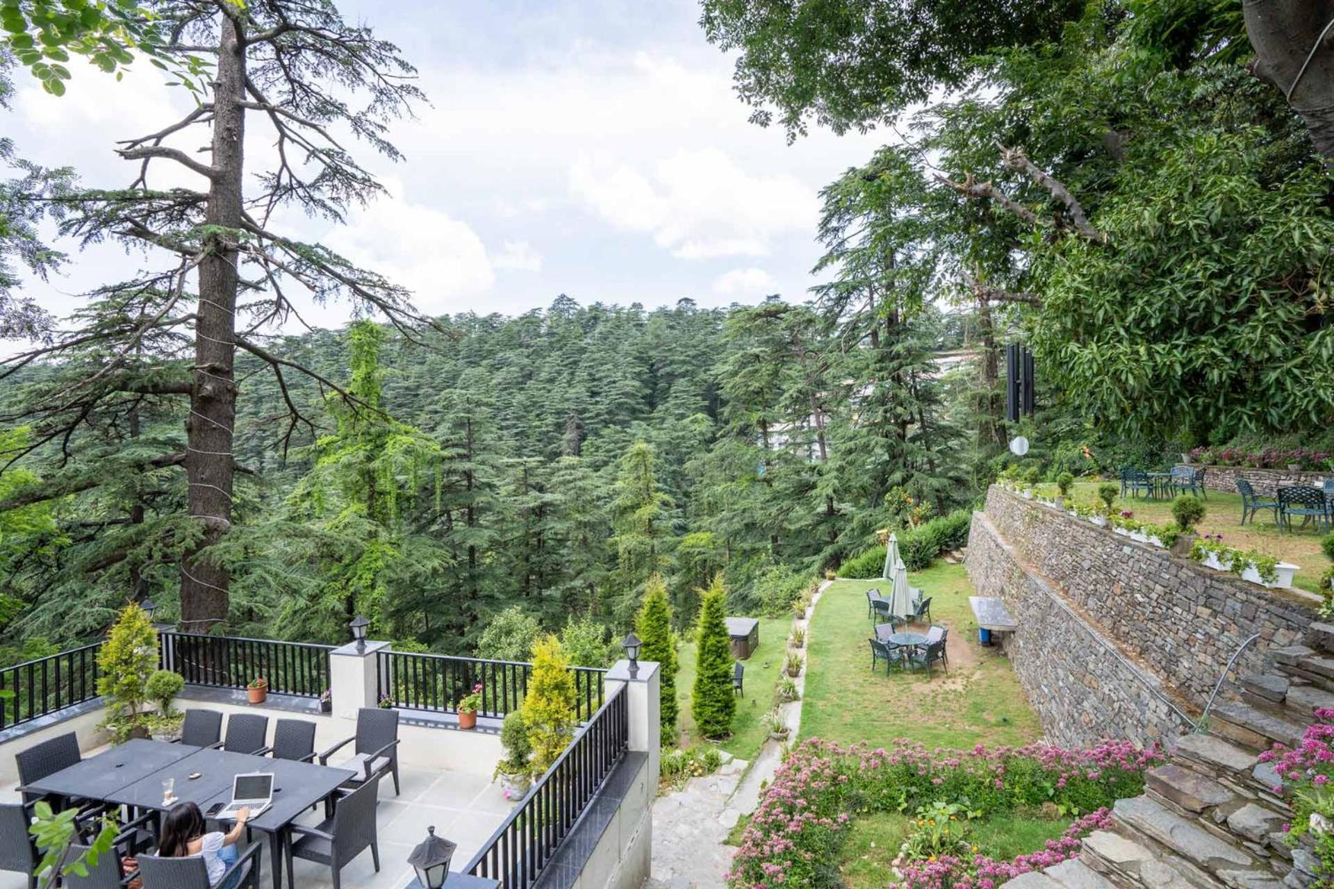 Stayvista At Pine Estate With Outdoor Jacuzzi Shimla Extérieur photo