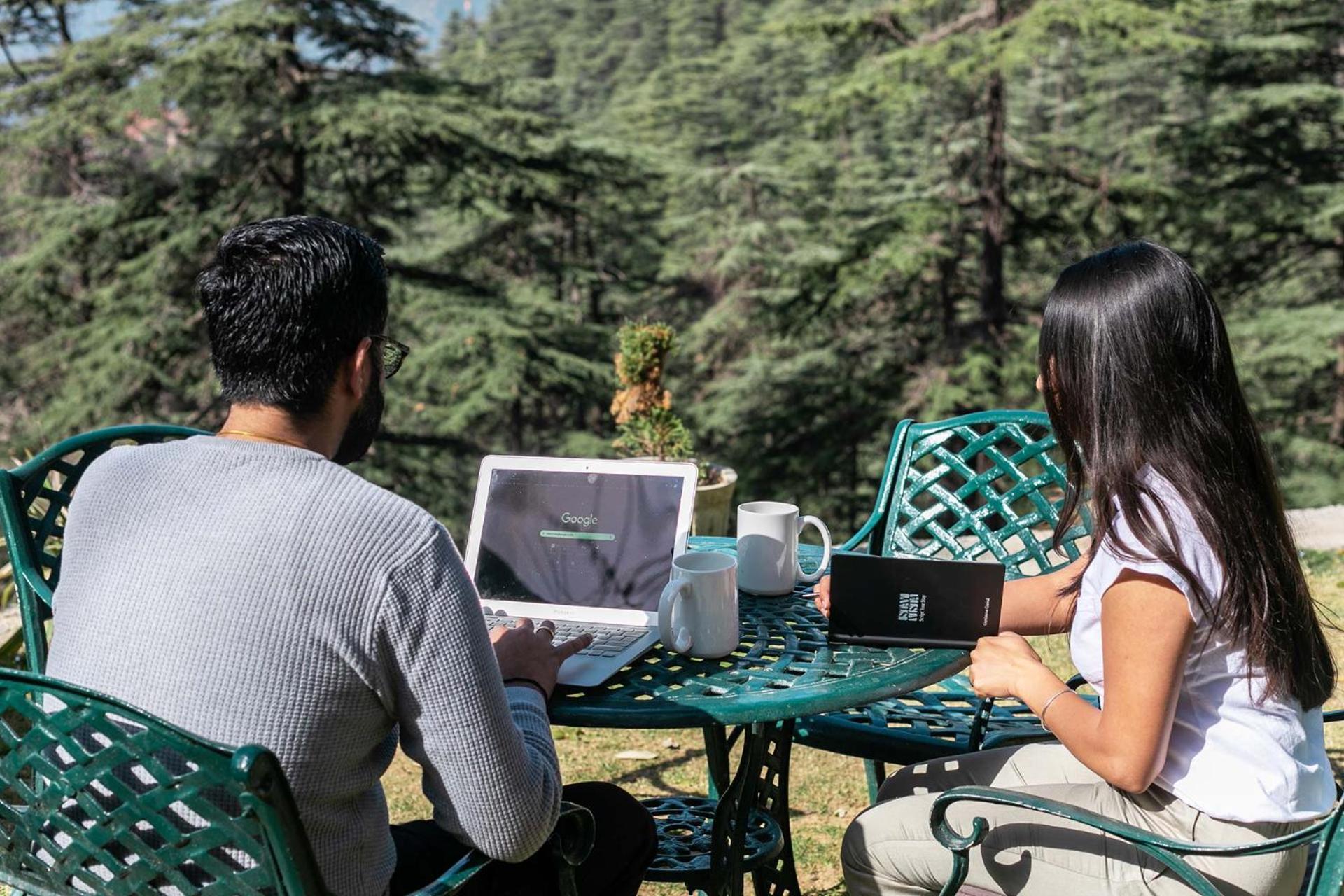 Stayvista At Pine Estate With Outdoor Jacuzzi Shimla Extérieur photo